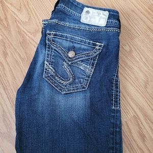 2/$35 Silver Jeans Capri